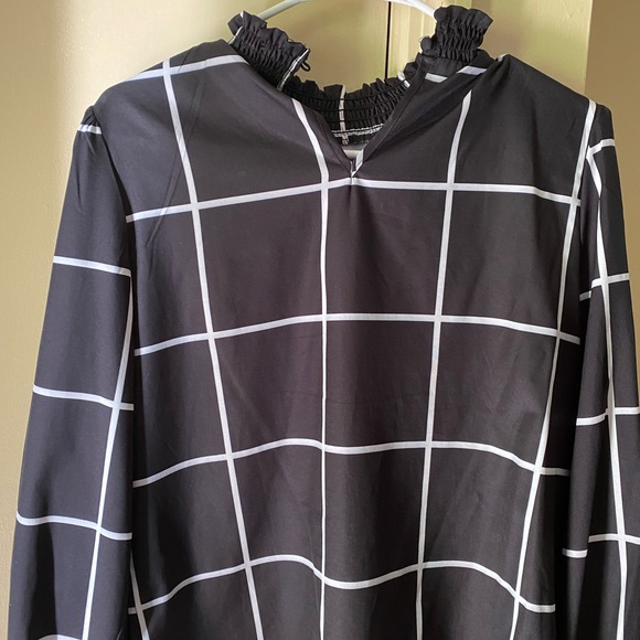 Blouse - Picture 3 of 3